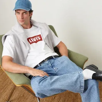 Чоловіча футболка Levi's T shirt | 000RY-0000 фото
