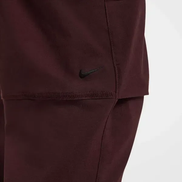 Підліткові штани Nike Tech | HQ8921-652 фото