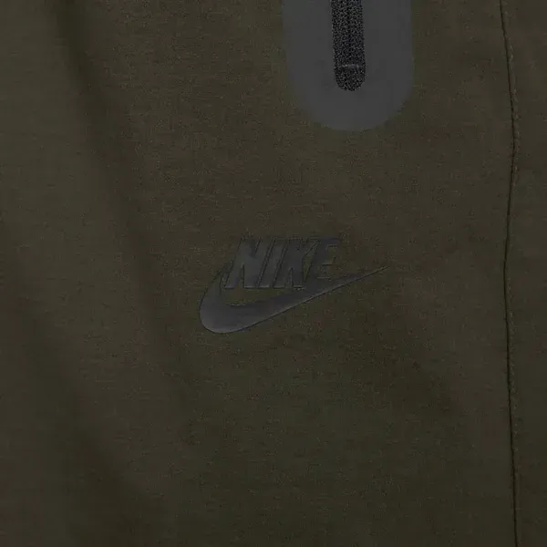 Чоловічі штани Nike Tech Woven | HM7158-356 фото