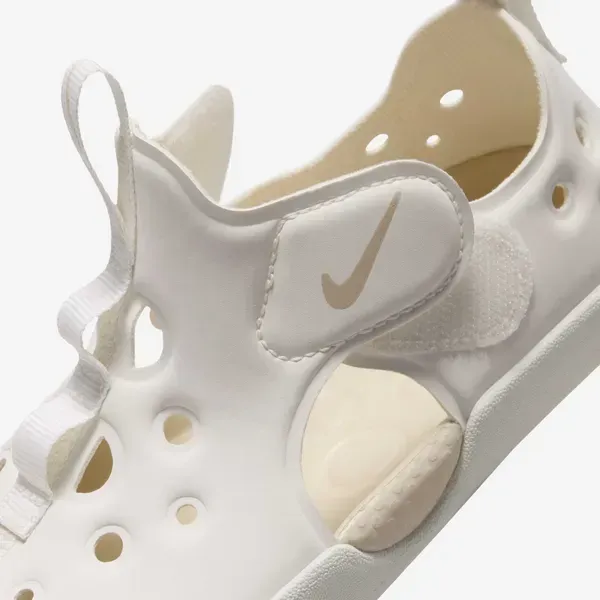 Підліткові сандалі Nike Sunray Protect 4 | HF6277-101 фото