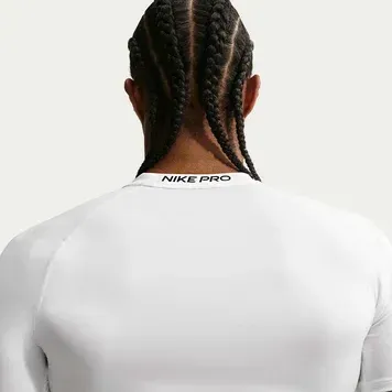 Чоловіча футболка Nike Pro | FB7932-100 фото