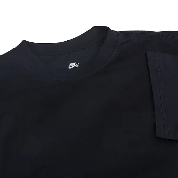 Чоловіча футболка Nike SB Tee Essentials | DB9975-010 фото